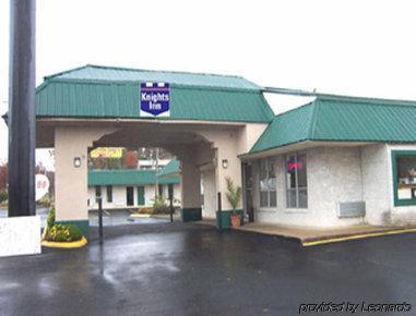 Knights Inn Hurricane Mills Exteriér fotografie
